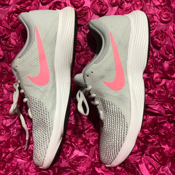 Nike Revolution 4 Women's - Picture 2 of 7